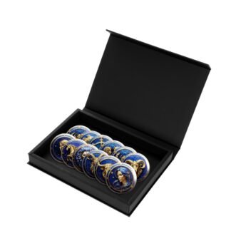 cutie cu magneti si insigne cu zodii vedere laterala produs decorativ cu tematica astrologica